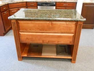 Kitchen Express Maple Cabinets - Maple Gallery 1